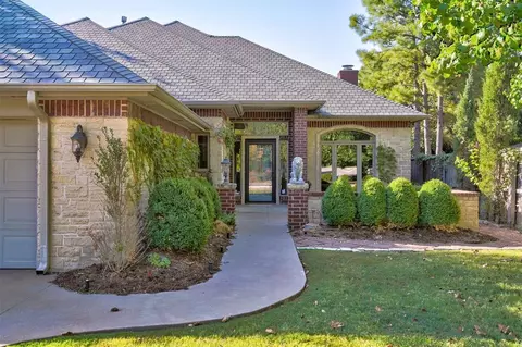 6317 Glenbrook Ct, Oklahoma City, OK 73118