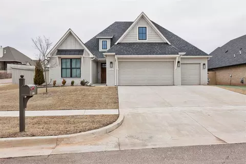 2301 Ridge Pine Rd, Edmond, OK 73034