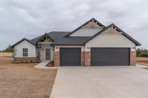 2810 Juneberry Ln, Newcastle, OK 73065
