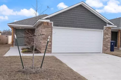 11532 SW 12th St, Yukon, OK 73099