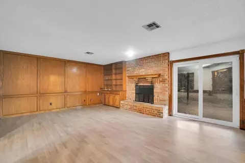 613 Cambridge Dr, Altus, OK 73521 photo 7