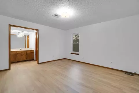 613 Cambridge Dr, Altus, OK 73521 photo 17