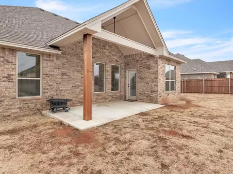 1226 Deer Ridge Run, Tuttle, OK 73089 photo 36