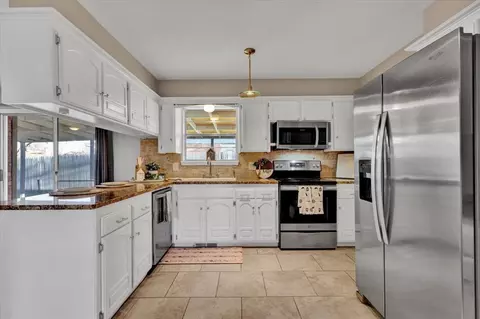 1001 SE 4th St, Moore, OK 73160