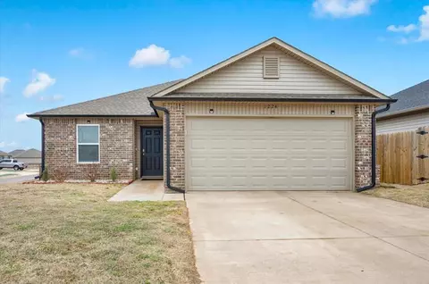 1224 Limestone Dr, Noble, OK 73068