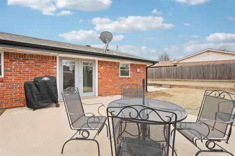 217 E Beam Dr, Yukon, OK 73099 photo 29