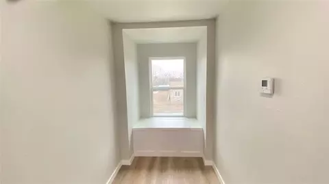 Entry Way - 129 S 8th St, Mcloud, OK 74851 photo 5 of 6