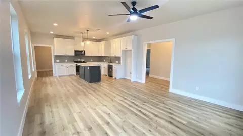 Living - 129 S 8th St, Mcloud, OK 74851 photo 2 of 3