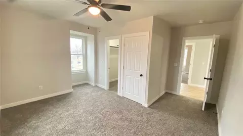 Bedroom - 129 S 8th St, Mcloud, OK 74851 photo 4 of 11