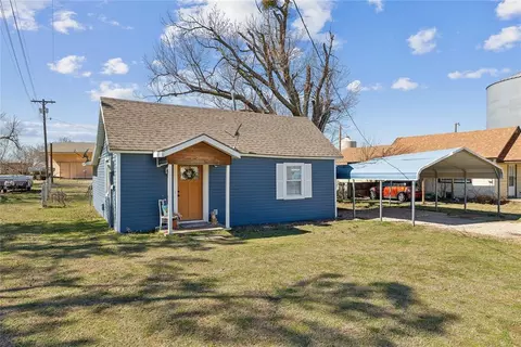 103 SW 5th St, Tuttle, OK 73089 photo 2