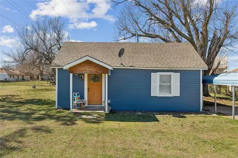 103 SW 5th St, Tuttle, OK 73089