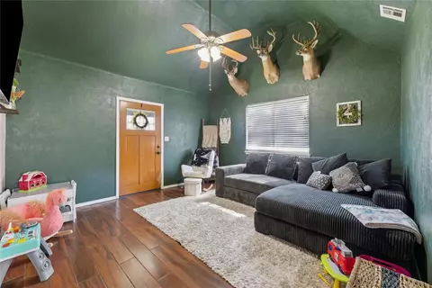 103 SW 5th St, Tuttle, OK 73089 photo 6