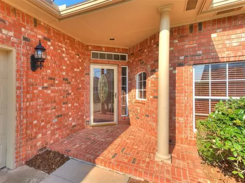 16517 Covington Mnr, Edmond, OK 73012