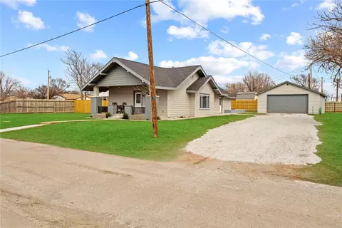 106 N Dewey St, Corn, OK 73024 photo 3