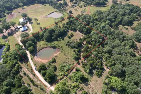 Davis Drive, Earlsboro, OK 74840