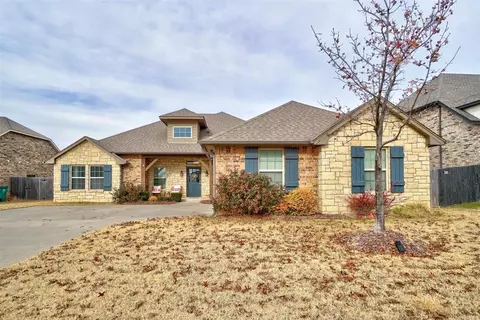 817 NW 185th St, Edmond, OK 73012