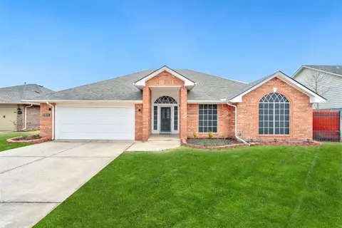 2921 Sloane St, Norman, OK 73072