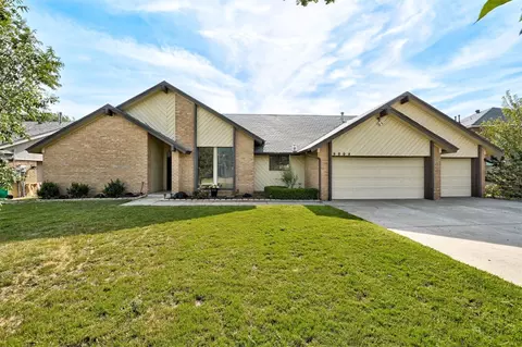 9804 Rockwell Ter, Oklahoma City, OK 73162