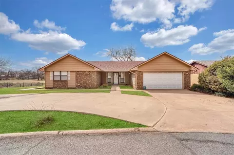 1101 Colorado Ave, Elk City, OK 73644
