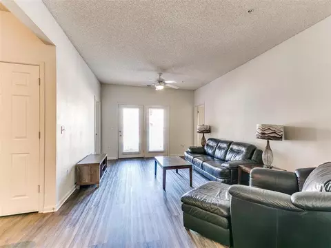 2200 Classen Blvd #1112, Norman, OK 73071