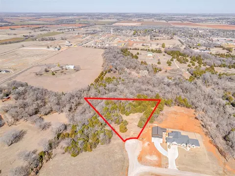 23195 Oak Lawn Ave, Washington, OK 73093