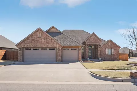 4612 Hidalgo Ave, Mustang, OK 73064