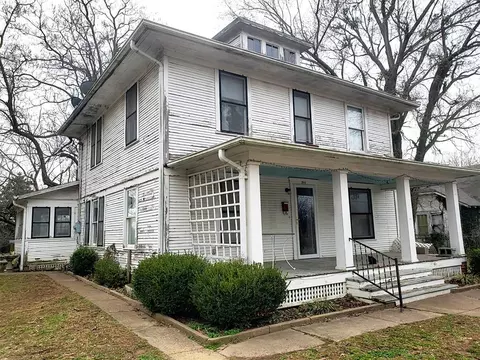 211 N Lowe St, Holdenville, OK 74848