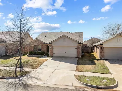 2804 NW 185th St, Edmond, OK 73012