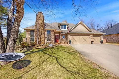 2401 Palomino Dr, Edmond, OK 73034