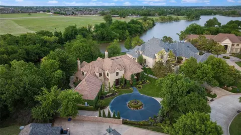 18809 Wolf Creek Dr, Edmond, OK 73012