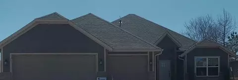 3324 Valley Holw, Norman, OK 73071