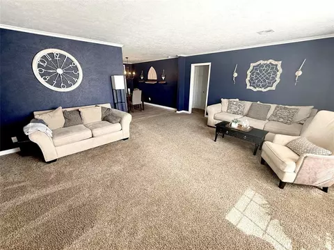 1013 E Cypress St, Altus, OK 73521 photo 6