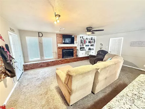 1013 E Cypress St, Altus, OK 73521 photo 11