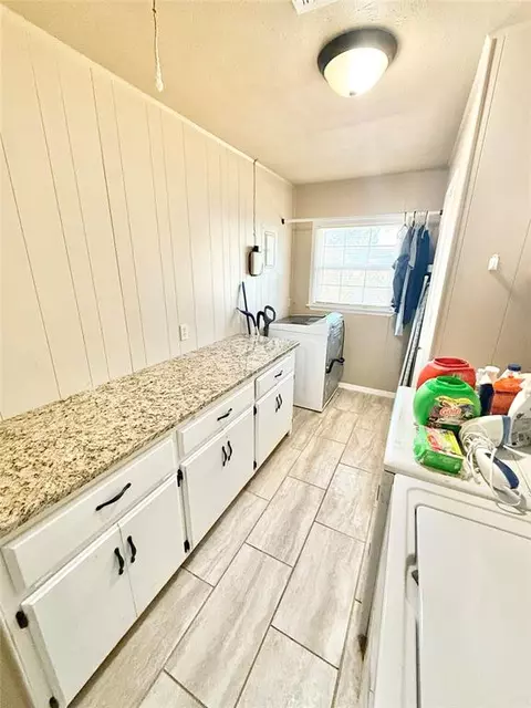 1013 E Cypress St, Altus, OK 73521 photo 23