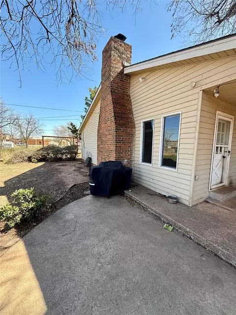1013 E Cypress St, Altus, OK 73521 photo 26
