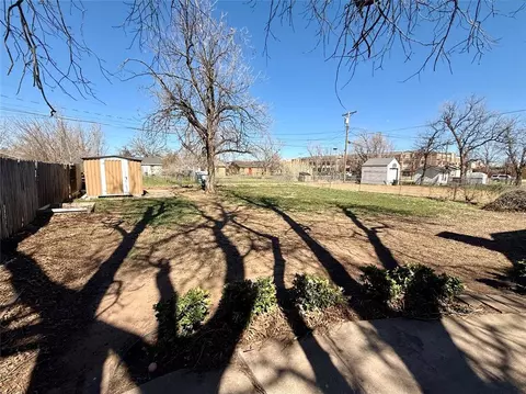 1013 E Cypress St, Altus, OK 73521 photo 25