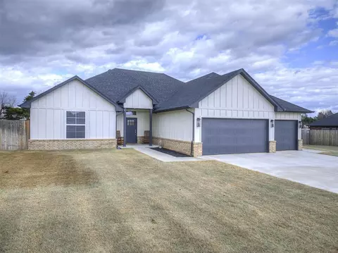 5540 Yancy Dr, Edmond, OK 73025