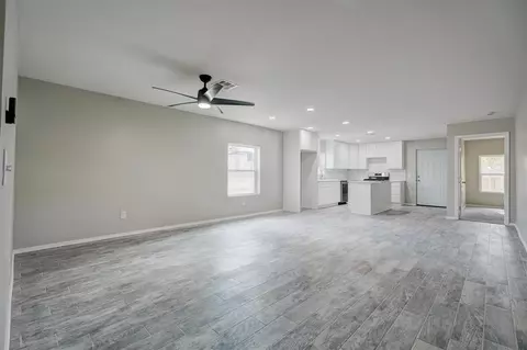 413 E Perkins Ave, Guthrie, OK 73044 photo 4