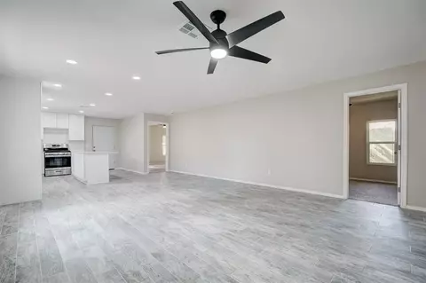 413 E Perkins Ave, Guthrie, OK 73044 photo 7