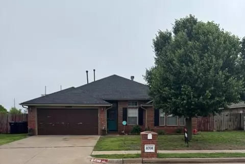 8708 NW 80th St, Oklahoma City, OK 73132