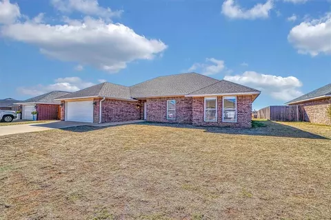 3113 White Tail Dr, Altus, OK 73521 photo 4