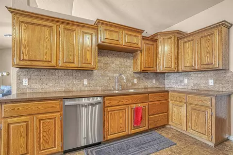 3113 White Tail Dr, Altus, OK 73521 photo 12
