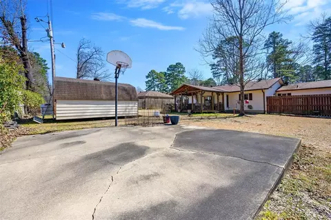 Exterior - 908 Circle Dr, Broken Bow, OK 74728 photo 10 of 13