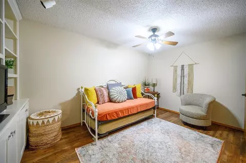Bedroom - 908 Circle Dr, Broken Bow, OK 74728 photo 8 of 12