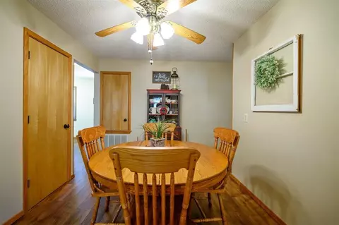 Dining - 908 Circle Dr, Broken Bow, OK 74728 photo 1 of 2