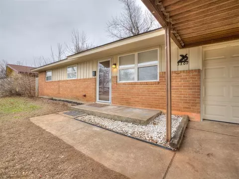 3304 Neighbors Ln, Oklahoma City, OK 73115