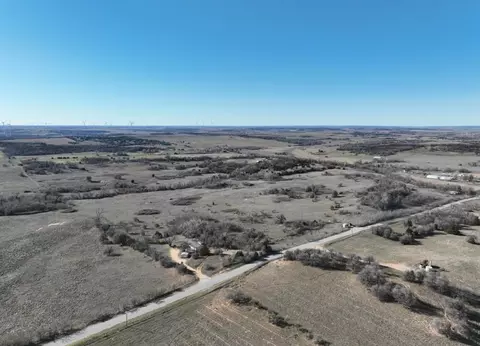 41034 County Street 2720, Cement, OK 73017
