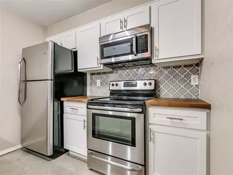 915 NW 7th St #102, Oklahoma City, OK 73106