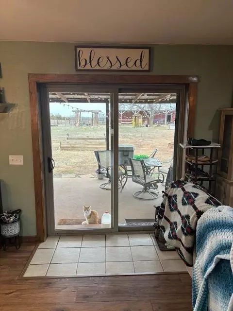 Entry Way - 354504 E 980 Rd, Prague, OK 74864 photo 4 of 4