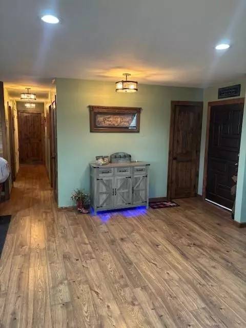 Entry Way - 354504 E 980 Rd, Prague, OK 74864 photo 2 of 4